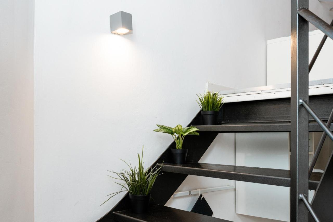 Stagabin Little Loft Near Porta Susa Station And Subway تورينو المظهر الخارجي الصورة