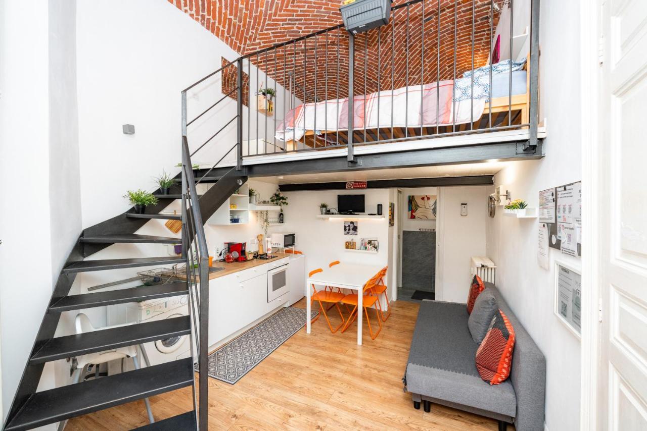 Stagabin Little Loft Near Porta Susa Station And Subway تورينو المظهر الخارجي الصورة
